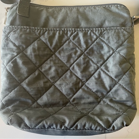 Small grey quilted Baggallini nylon purse w/straps & RFID great travel bag - Picture 2 of 6